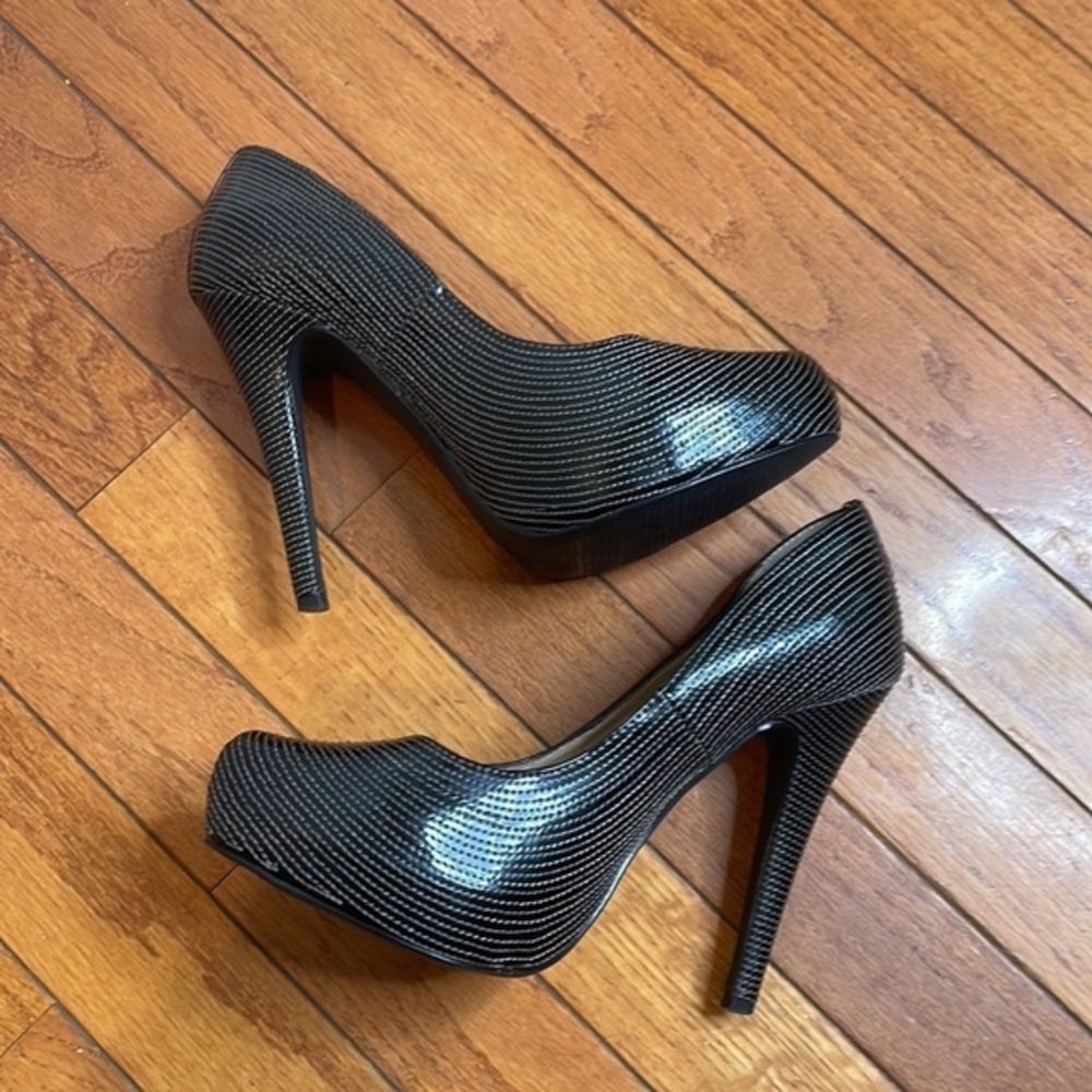 Colin Stewart black tall  heels white contrast stitching detail 👞👞
